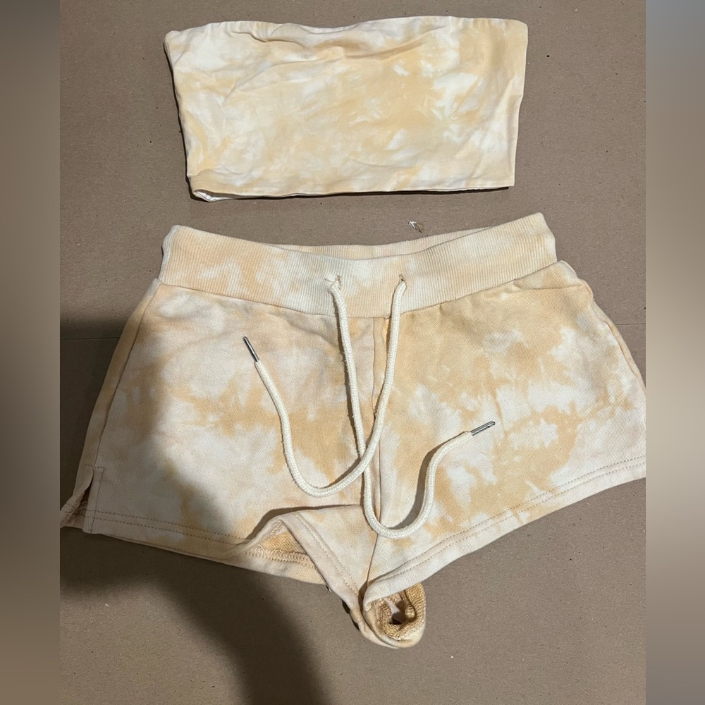 2 piece set🪐 from tiger mist